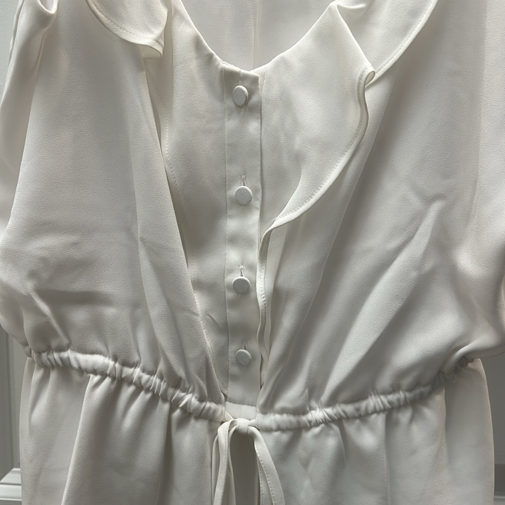 White top - Picture 4 of 6